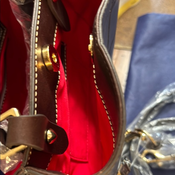 LAST CALL for this Dooney & Bourke Gray Croc-Embossed Shoulder Bag NWT - Picture 8 of 12